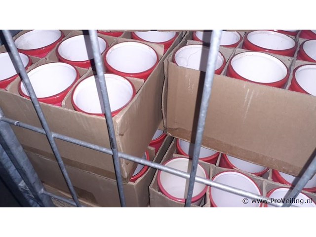 Vaasjes - afbeelding 1 van  2