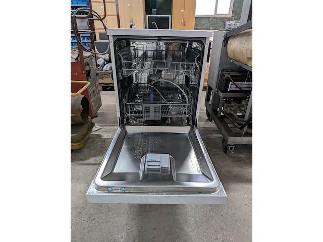 Vaatwasser beko, dfn05311w - afbeelding 3 van  8