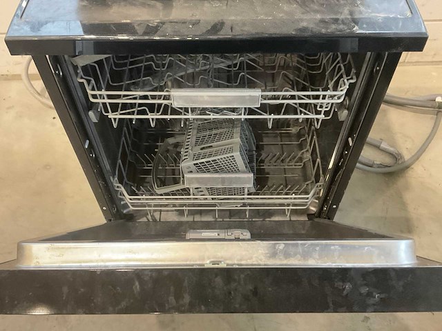 Vaatwasser en magnetron - afbeelding 4 van  4