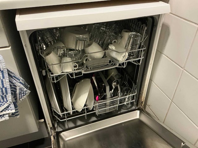 Vaatwasser en waterkoeler - afbeelding 4 van  4