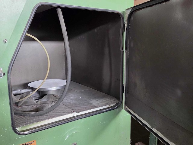 Vacu-blast - 1994 - ventus 125 s - zandstraalmachine - afbeelding 7 van  11