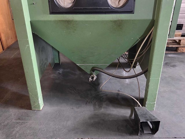 Vacu-blast - 1994 - ventus 125 s - zandstraalmachine - afbeelding 6 van  11