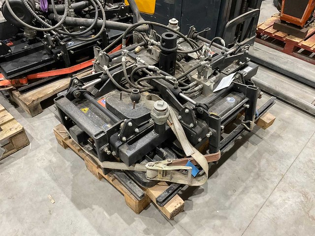 Vacuüm bestrating toebehoren voor graafmachine - afbeelding 3 van  23