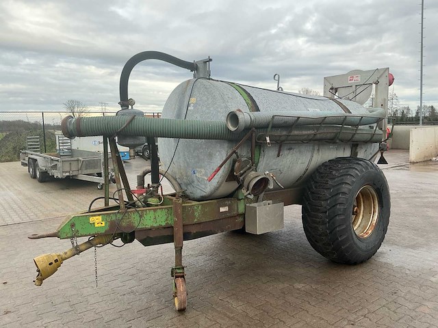 Vacuüm tank 4000 liter - afbeelding 1 van  27