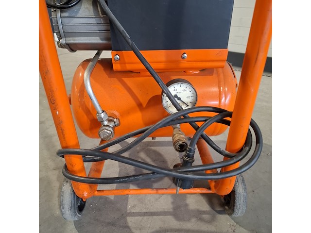 Vacuumpomp 220v gmt, c10, bouwjaar 2016 - afbeelding 3 van  6