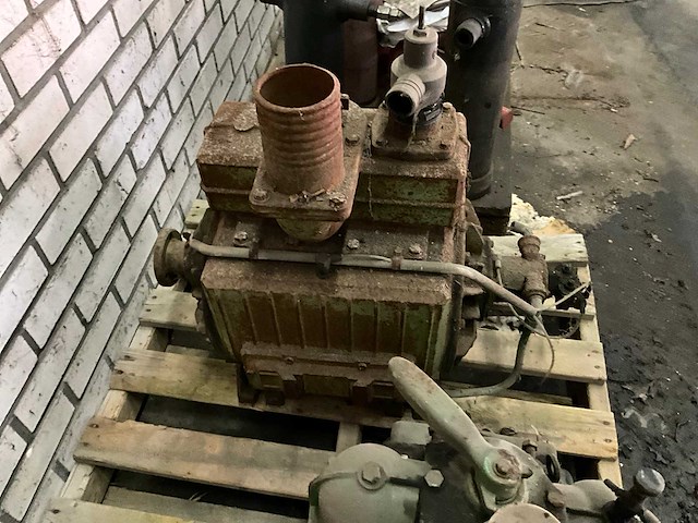 Vacuümpomp (2x) - afbeelding 3 van  4