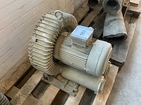 Vacuümpomp (2x) - afbeelding 1 van  3