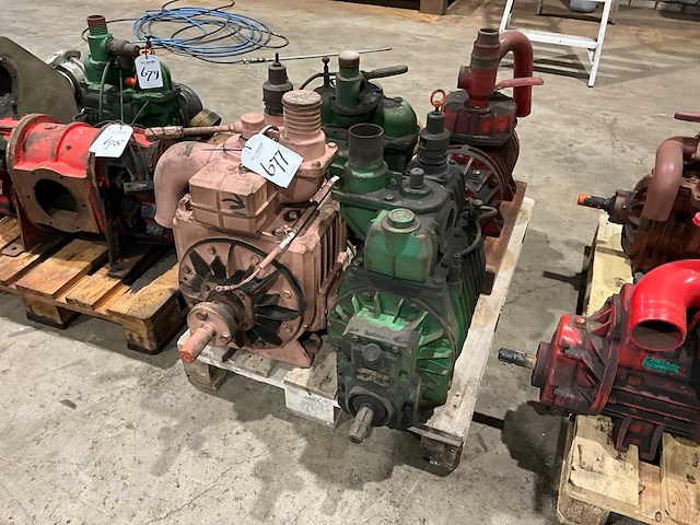 Vacuümpomp (4x) - afbeelding 1 van  7