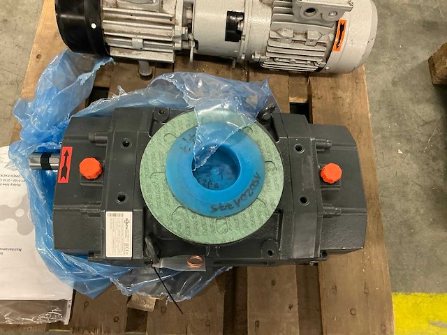 Vacuümpomp (4x) - afbeelding 6 van  8