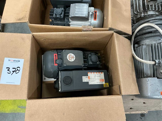 Vacuümpomp (4x) - afbeelding 3 van  8