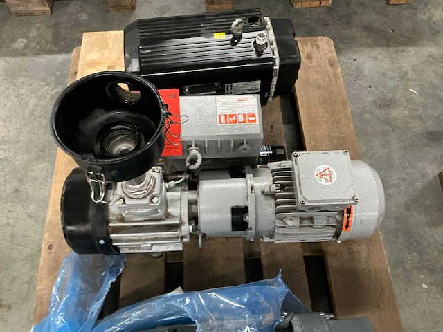 Vacuümpomp (4x) - afbeelding 7 van  8