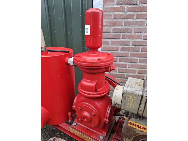 Vacuumtank en melkmachine - afbeelding 11 van  16
