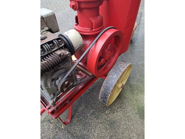 Vacuumtank en melkmachine - afbeelding 16 van  16