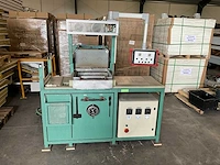 Vacuumvorm machine