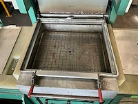 Vacuumvorm machine - afbeelding 11 van  15