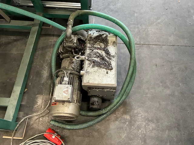Vacuumvorm machine - afbeelding 15 van  15