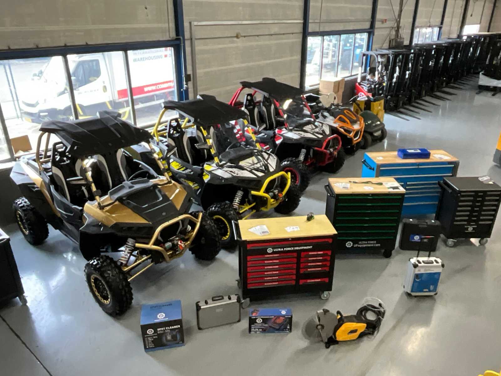 Vaderdagveiling gereedschappen, quads & intern transport