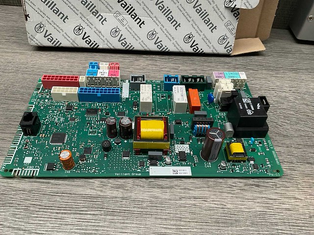 Vaillant 0010028086 printplaat - afbeelding 2 van  3
