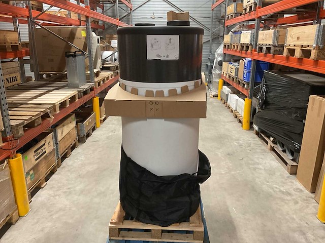 Vaillant arostor vwl bm 200/5 warmtepompboiler - afbeelding 1 van  4