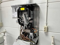 Vaillant ecotec classic 18-24/5-3 hr cv-ketel cw3 - afbeelding 1 van  2