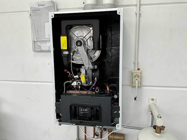 Vaillant ecotec plus vhr 20/26cs hr cv-ketel cw3 - afbeelding 2 van  3