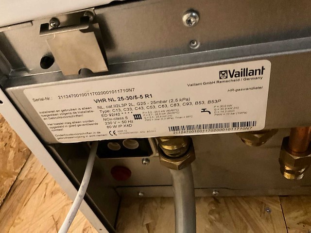 Vaillant vhr nl 25-30/5-5 cv-ketel cw4 - afbeelding 3 van  5