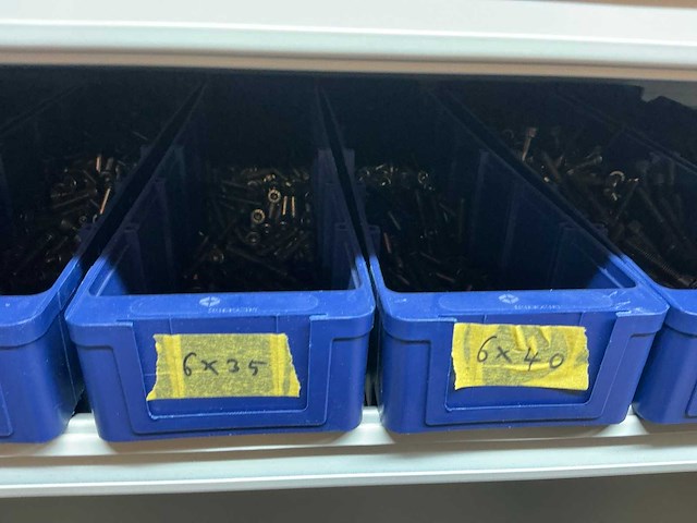 Vakkenkast met bouten, moeren & ringen (10x) - afbeelding 48 van  93