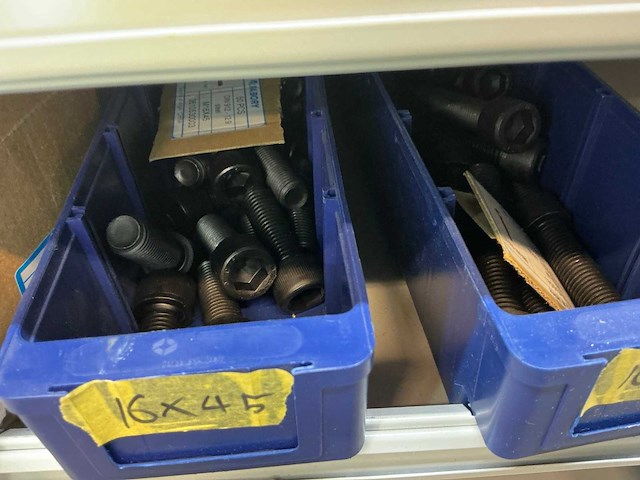 Vakkenkast met bouten, moeren & ringen (10x) - afbeelding 71 van  93