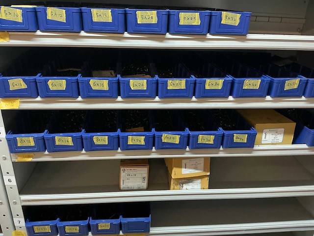 Vakkenkast met bouten, moeren & ringen (10x) - afbeelding 77 van  93