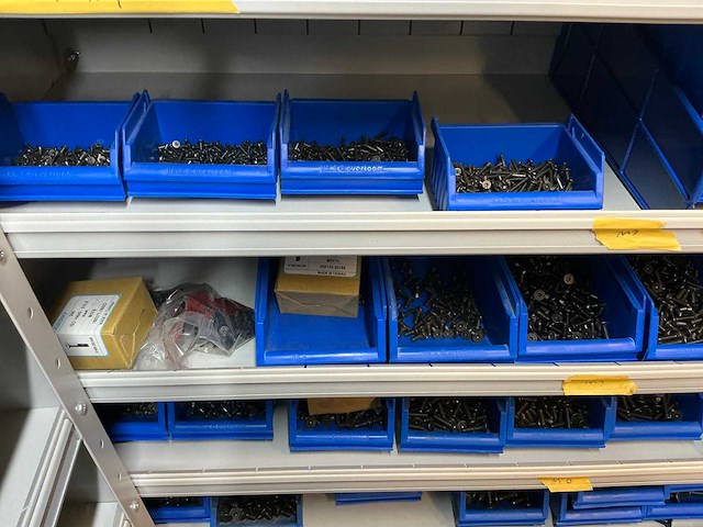 Vakkenkast met bouten, moeren & ringen (10x) - afbeelding 87 van  93