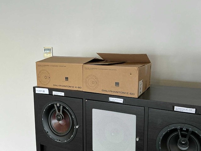 Vakkenkast met inbouwspeakers - afbeelding 3 van  12