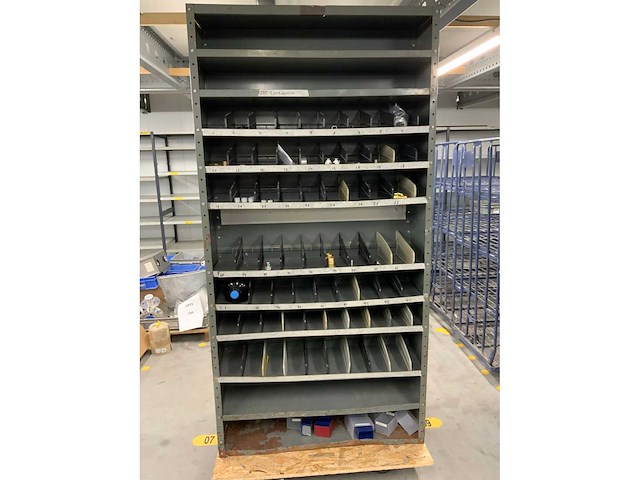 Vakkenkast met inhoud (2x) - afbeelding 8 van  11