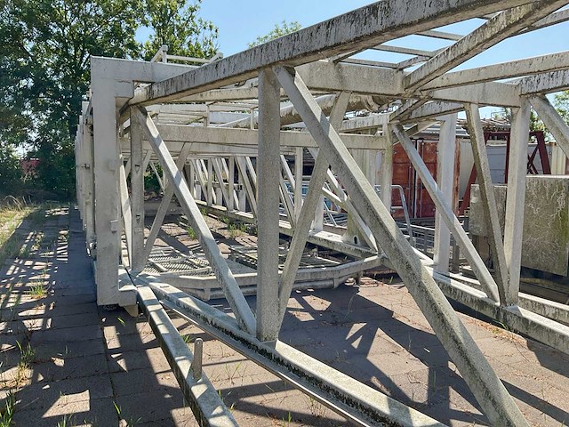 Vakwerkgiek boormast "derrick" - afbeelding 5 van  7