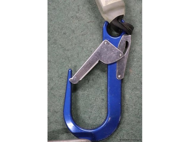 Valbeveiliging o.a. antec valstopblok met automatisch oprolmechanisme model maxisangle incl. opbergtas - afbeelding 3 van  9