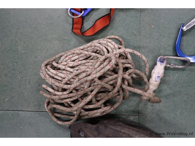 Valbeveiliging o.a. antec valstopblok met automatisch oprolmechanisme model maxisangle incl. opbergtas - afbeelding 7 van  9