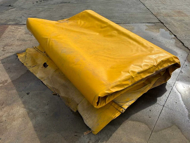 Valbreker / kippermat (6x2.2m) - afbeelding 1 van  5