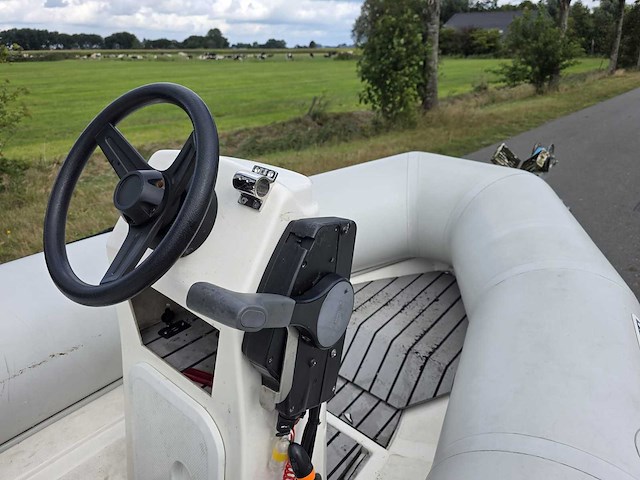 Valiant - d-300 - rubberboot rib met trailer en 10 pk - afbeelding 3 van  19