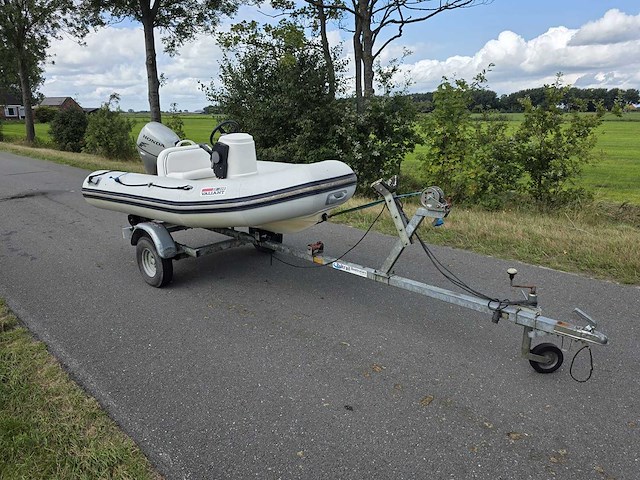 Valiant - d-300 - rubberboot rib met trailer en 10 pk - afbeelding 18 van  19