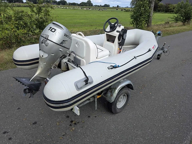 Valiant - d-300 - rubberboot rib met trailer en 10 pk - afbeelding 16 van  19