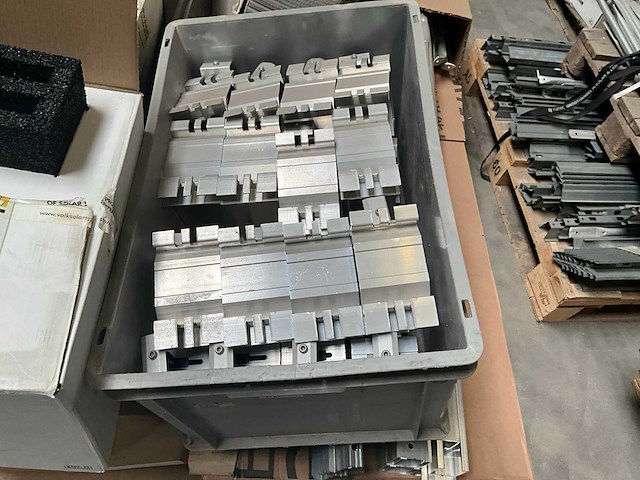 Valk solar systems partij zonnepaneel bevestigingsmaterialen - afbeelding 2 van  6