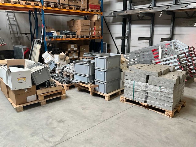 Valk solar systems partij zonnepaneel bevestigingsmaterialen - afbeelding 1 van  6