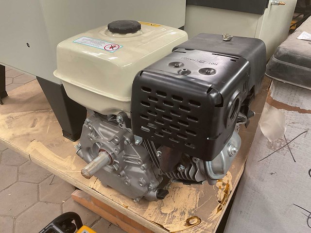 Valkenpower 173f 8.0hp benzinemotor - afbeelding 3 van  4