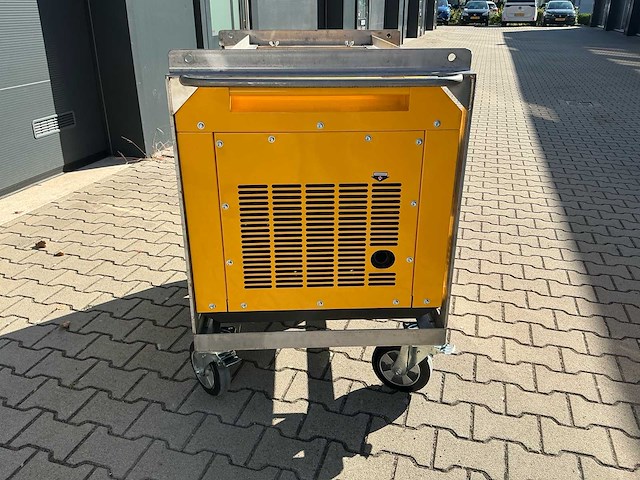 Valkenpower dg11000se3 luchtgekoelde diesel generator in rvs hijskrat - afbeelding 20 van  21