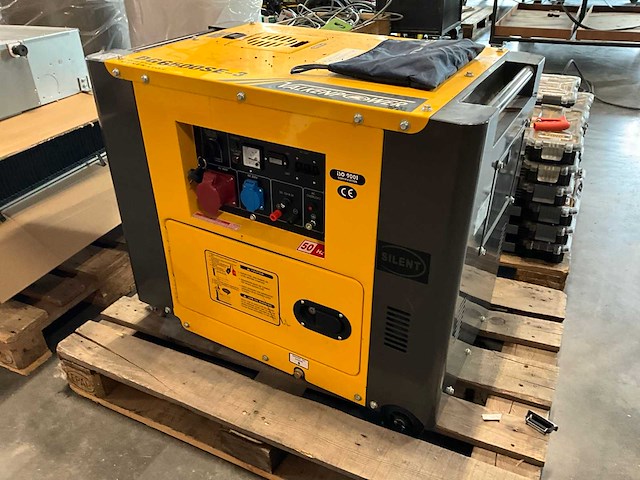 Valkenpower dg6500se-3 stroomgenerator - afbeelding 1 van  6
