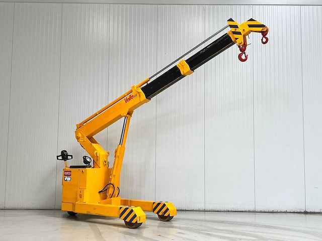 Valla - 30e - 197 uur - pick and carry kraan - afbeelding 2 van  8