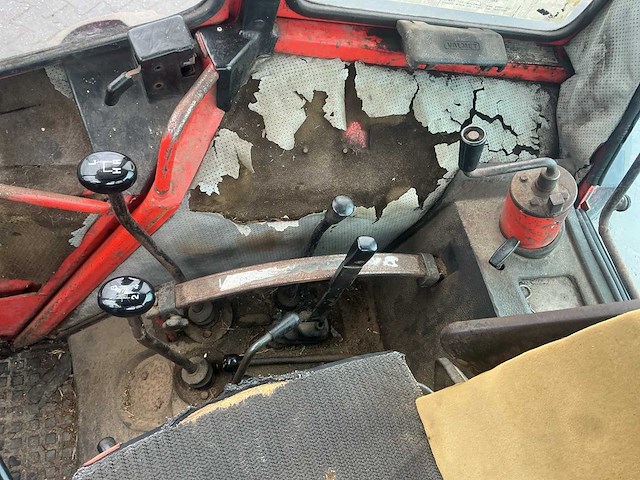 Valmet 405 tweewielaangedreven landbouwtractor - afbeelding 10 van  10