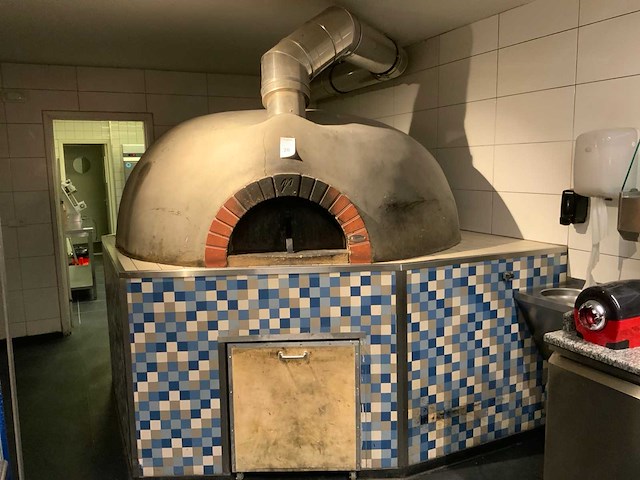 Valoriani je04 houtgestookte steenoven met afzuiging - afbeelding 1 van  15