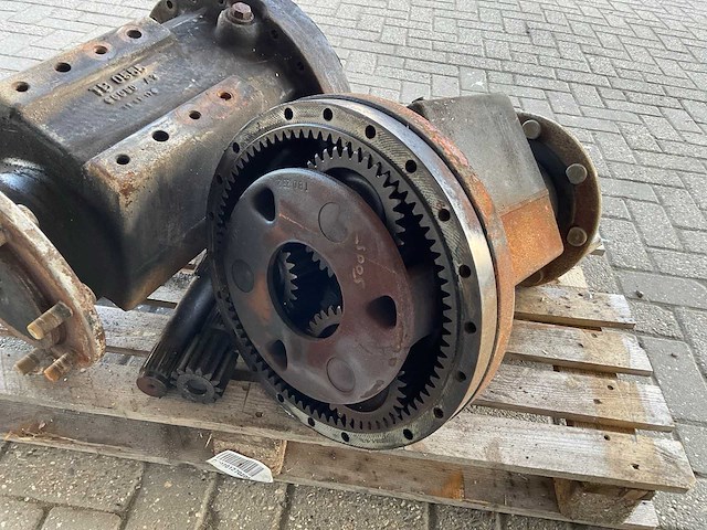 Valtra eind aandrijving (2x) - afbeelding 3 van  6