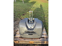 Valtra frontgewicht 2x600 - afbeelding 2 van  5