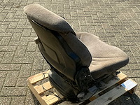 Valtra grammer luchtgeveerde stoel - afbeelding 6 van  8